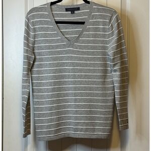 Tommy Hilfiger Womens Sweater Size M Gray White Striped V-Neck Long Sleeve Cozy